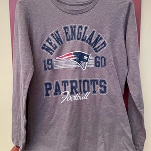 New England Patriots Women’s Gray Long Sleeve Shirt